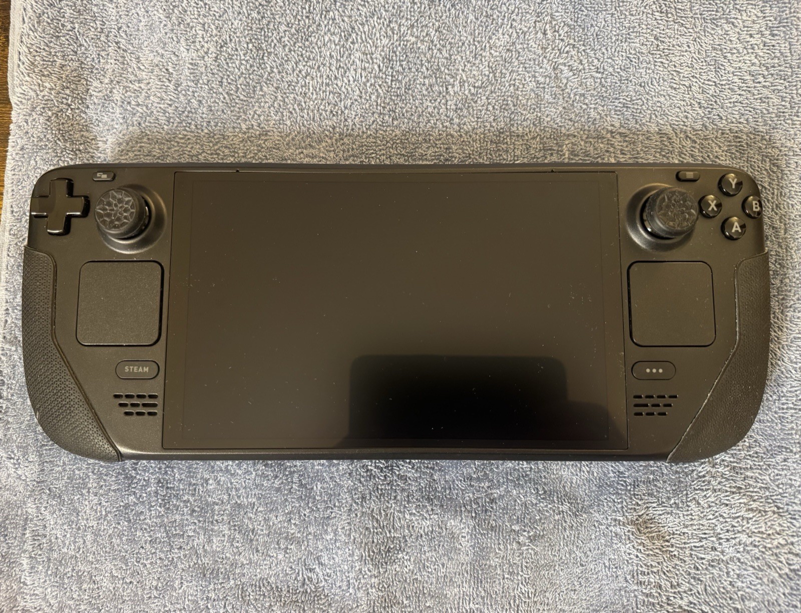 Valve Steam Deck OLED 1TB – Mint Condition + Premium Grips + 3 Docks Bundle