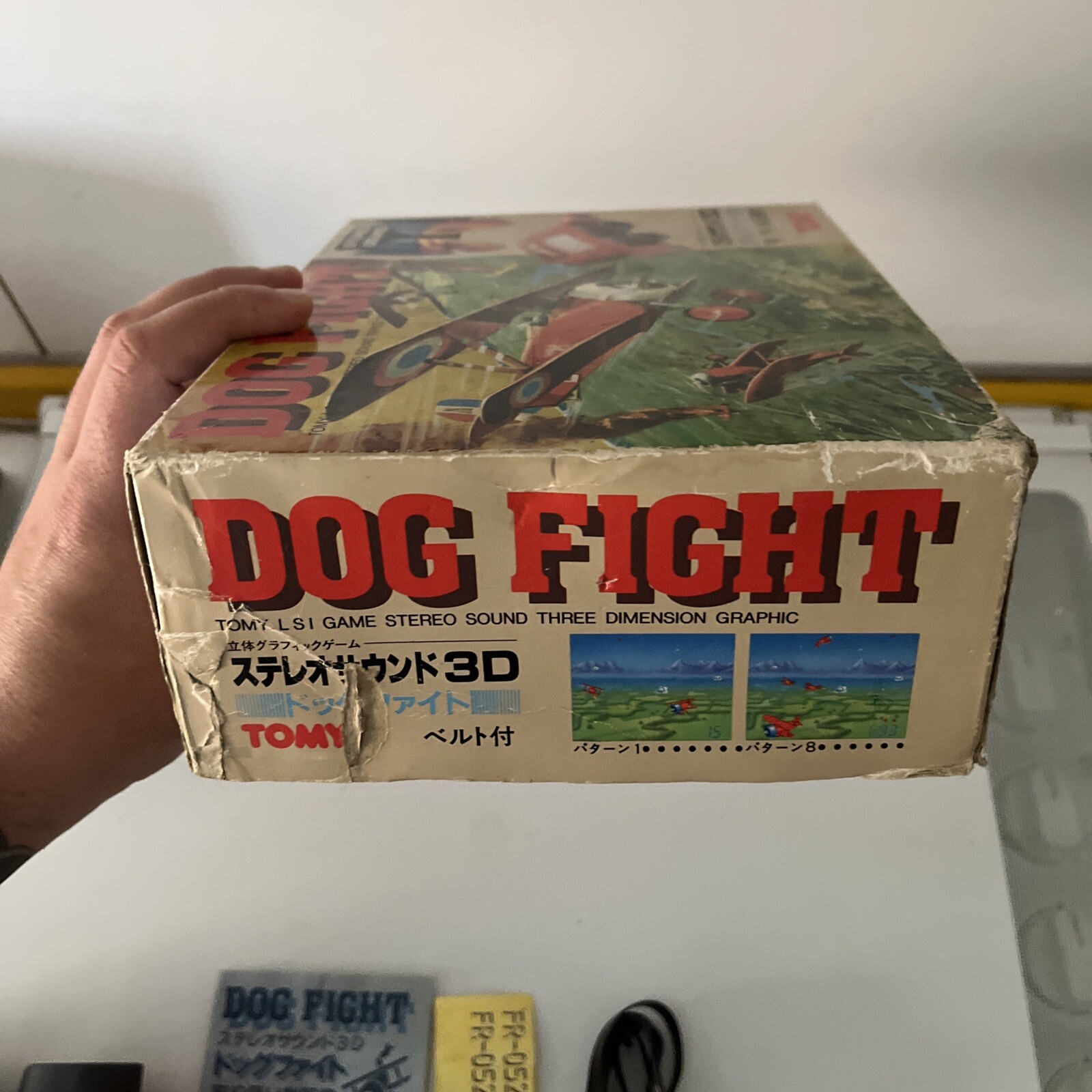 Vintage TOMY DOG FIGHT 3D Stereo Handheld LCD Game 1983 BOX TOMYTRONIC