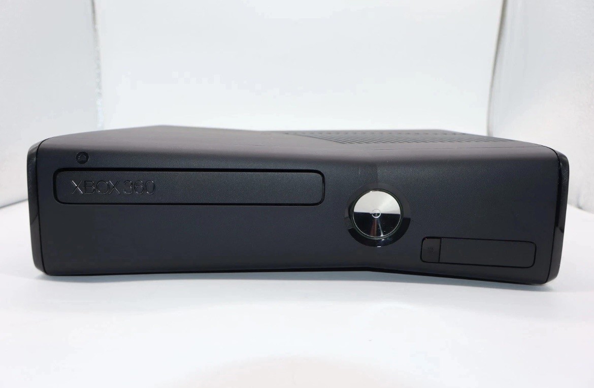 Microsoft Xbox 360 Kinect Bundle 250GB Matte Black Console 1439