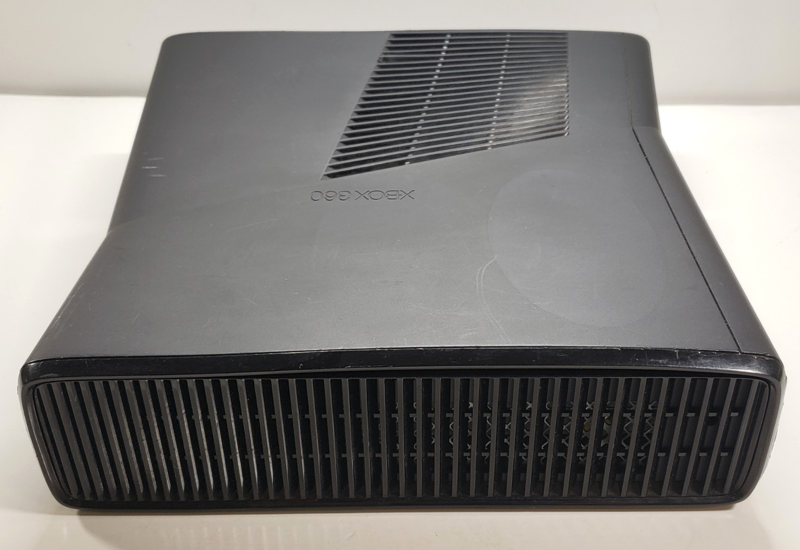 Microsoft Xbox 360 S Console [1439] Gaming System Console Only – No Harddrive