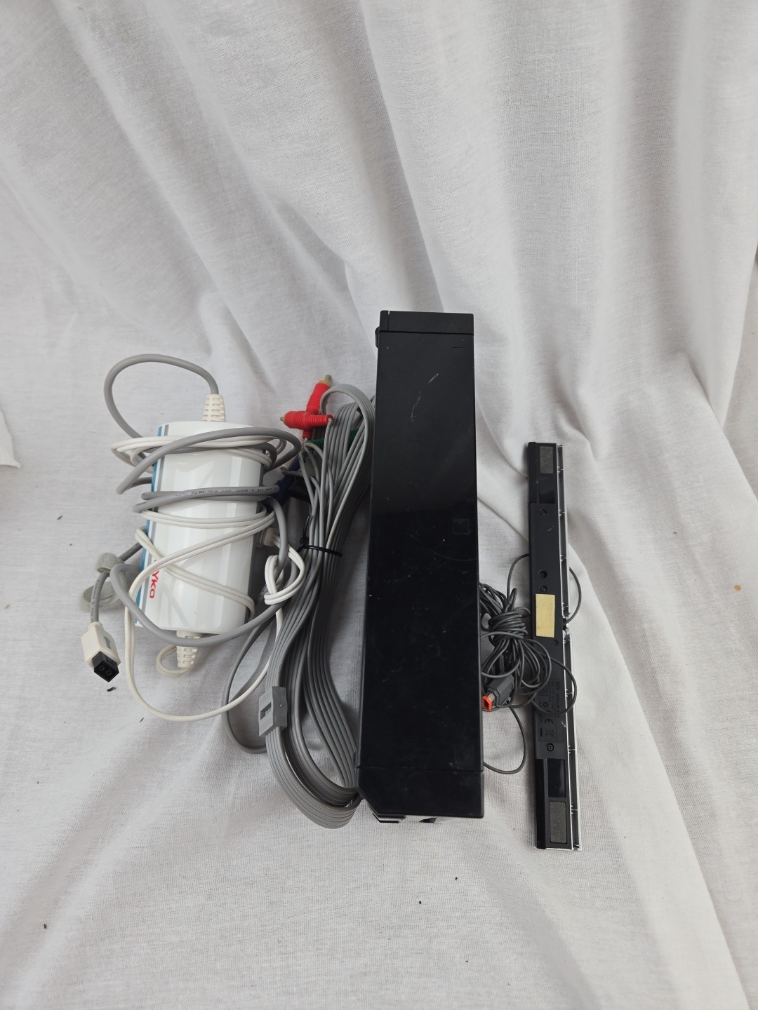 Nintendo Wii Black Console RVL-101 Bundle Tested And Works.