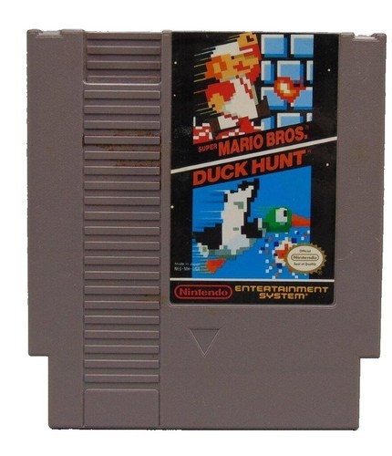 Nintendo NES-001 Console 2 Controllers Zapper Mario Duck Hunt