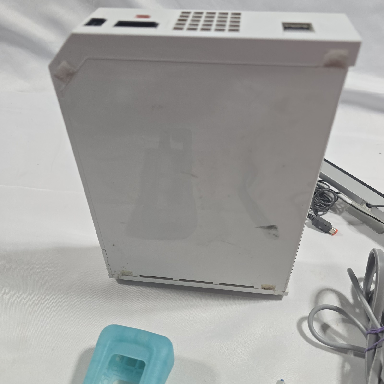 Nintendo Wii White Console Gamecube Compatible RVL-001 USA Bundle Lot