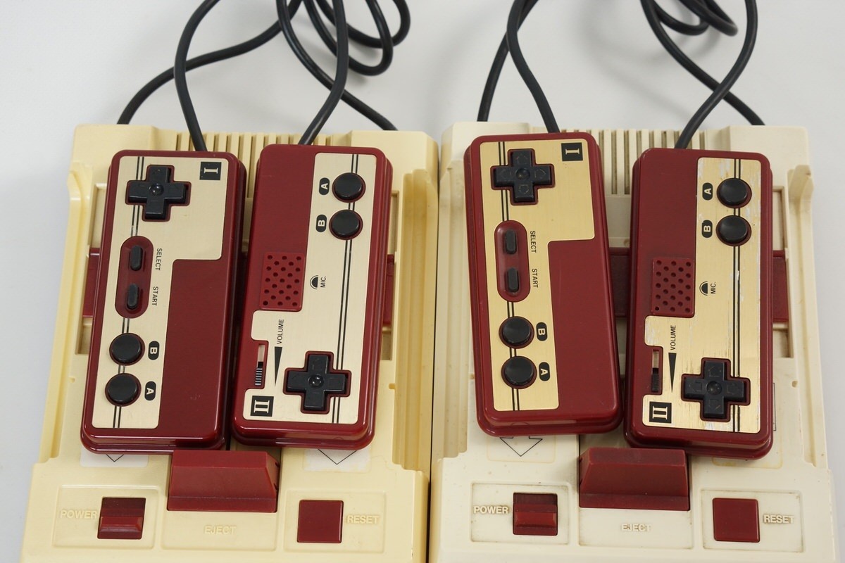 WHOLESALE Nintendo Famicom Lot of 5 Console FREE Shipping WORKING TESTED FC1218
