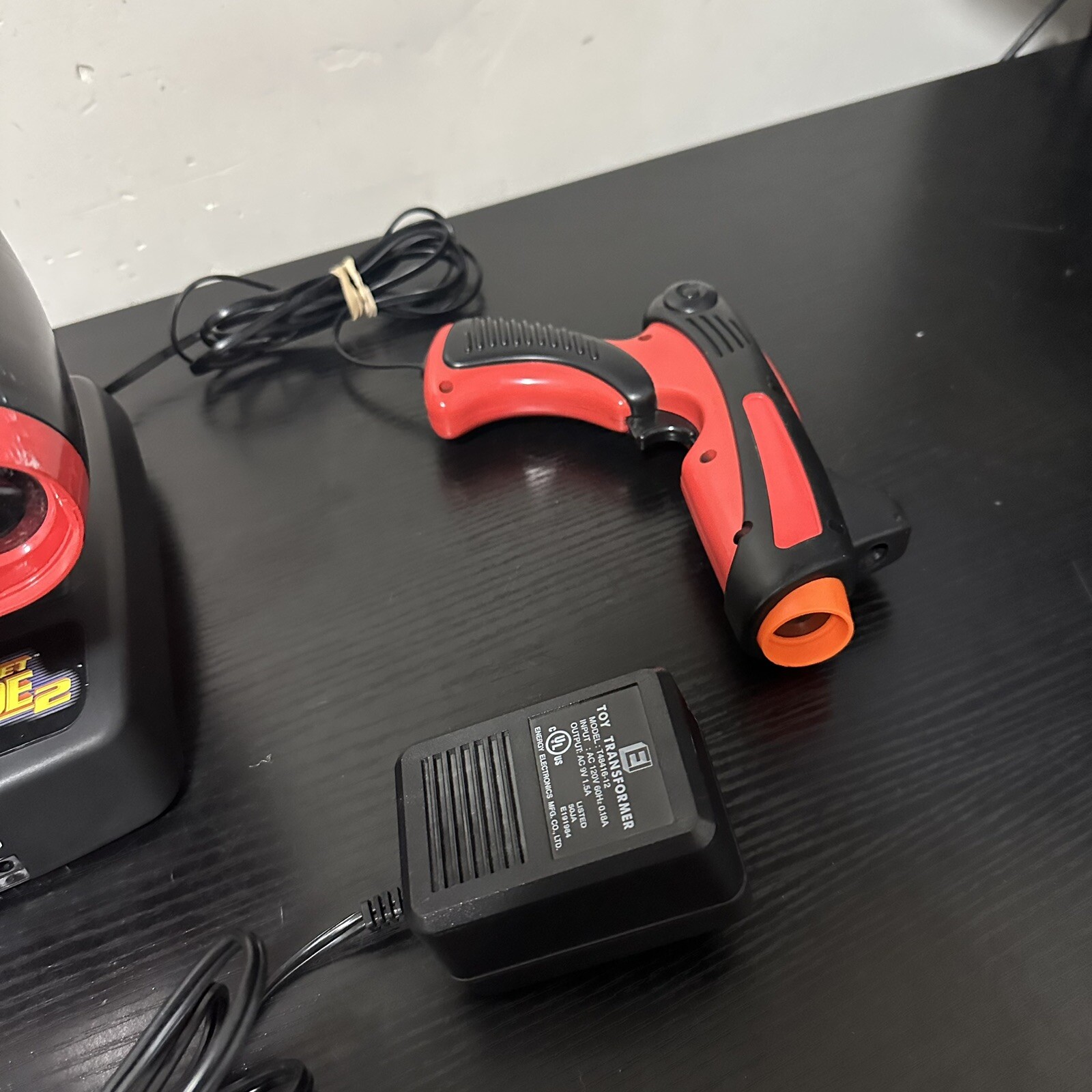 Super Skeet Arcade 2 – PARTS ONLY – With Power Cord & Gun Projector Shooting