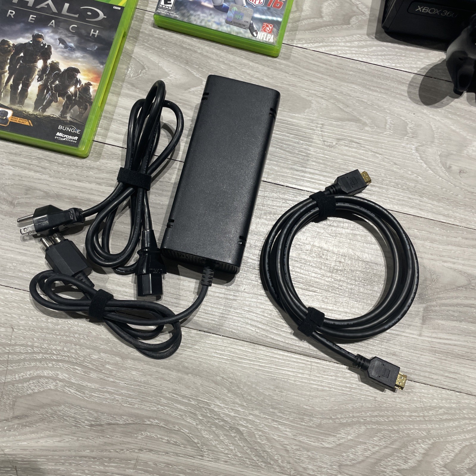 Xbox 360 S Slim Black 1439 Console w/250GB, 1 Controller, 7 Games & Cords Bundle