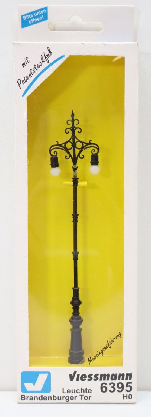 Viessmann Model Train Lighting LED 1:87 H0 6395 – Brandenburg Gate Post Lamp