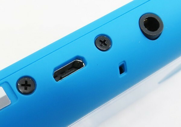PCH-2000 ZA23 AQUA BLUE JAPANESE SONY VITA SLIM