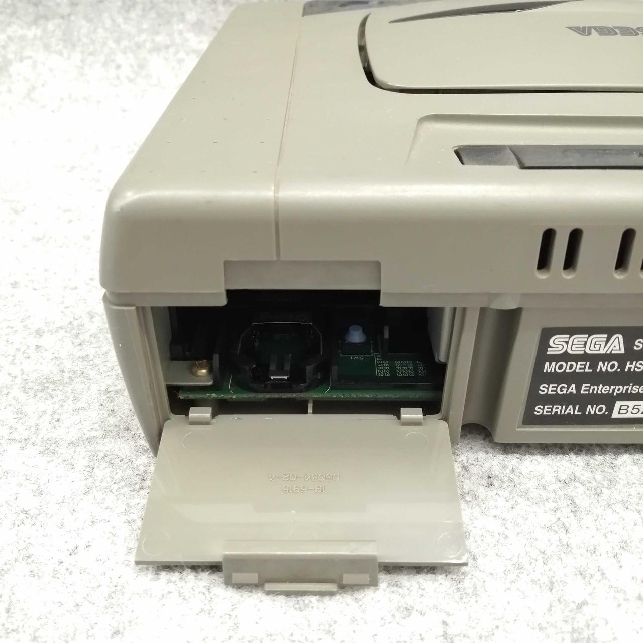 Sega Saturn Model HST 3210 SEGA