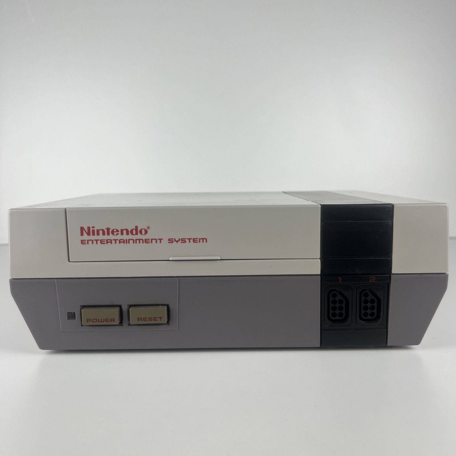 Nintendo NES System Console Bundle 2 Controllers Zapper Gun 3 Games NEW 72 PIN