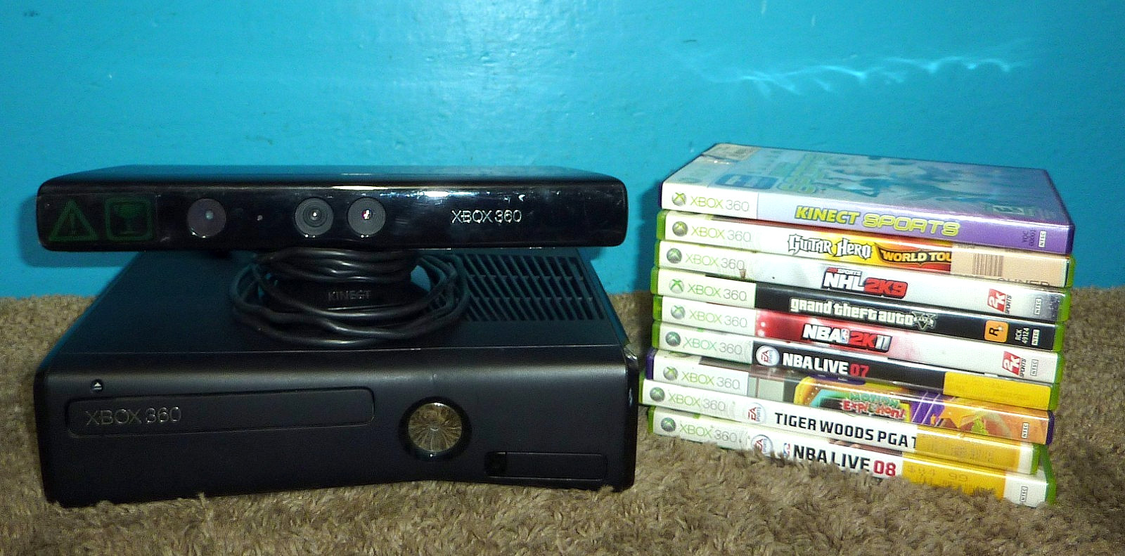 Xbox 360 Console Model 1439 w/ Kinect & 9 Games