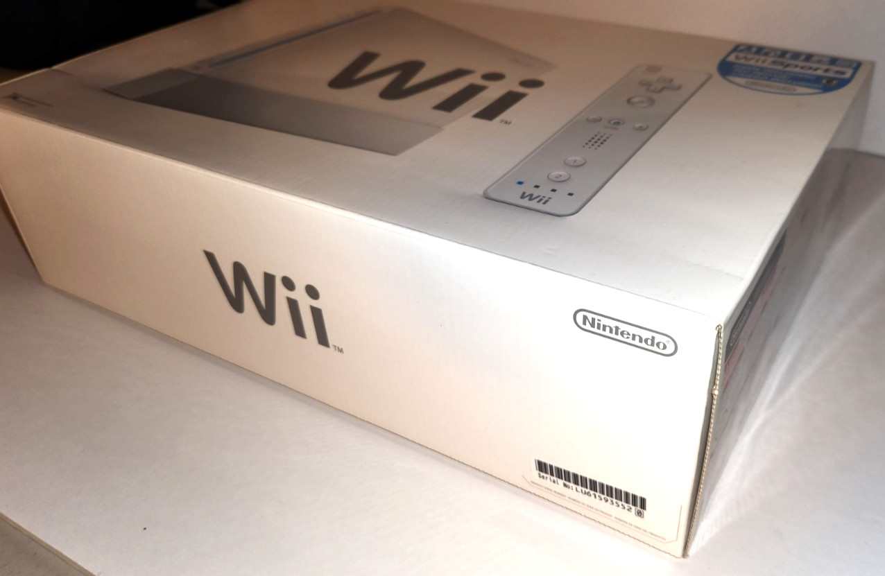 Nintendo Wii White RVL-001 w/ Wii Sports + Extra Remote + Sports Pack- BRAND NEW