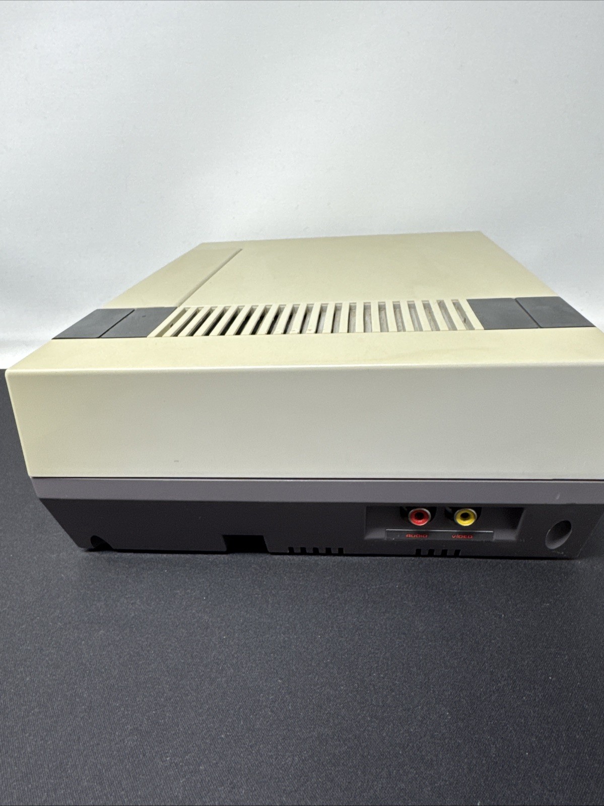Nintendo NES Very Good Refurbished Top Loader Effect Console OEM Bundle w Games!