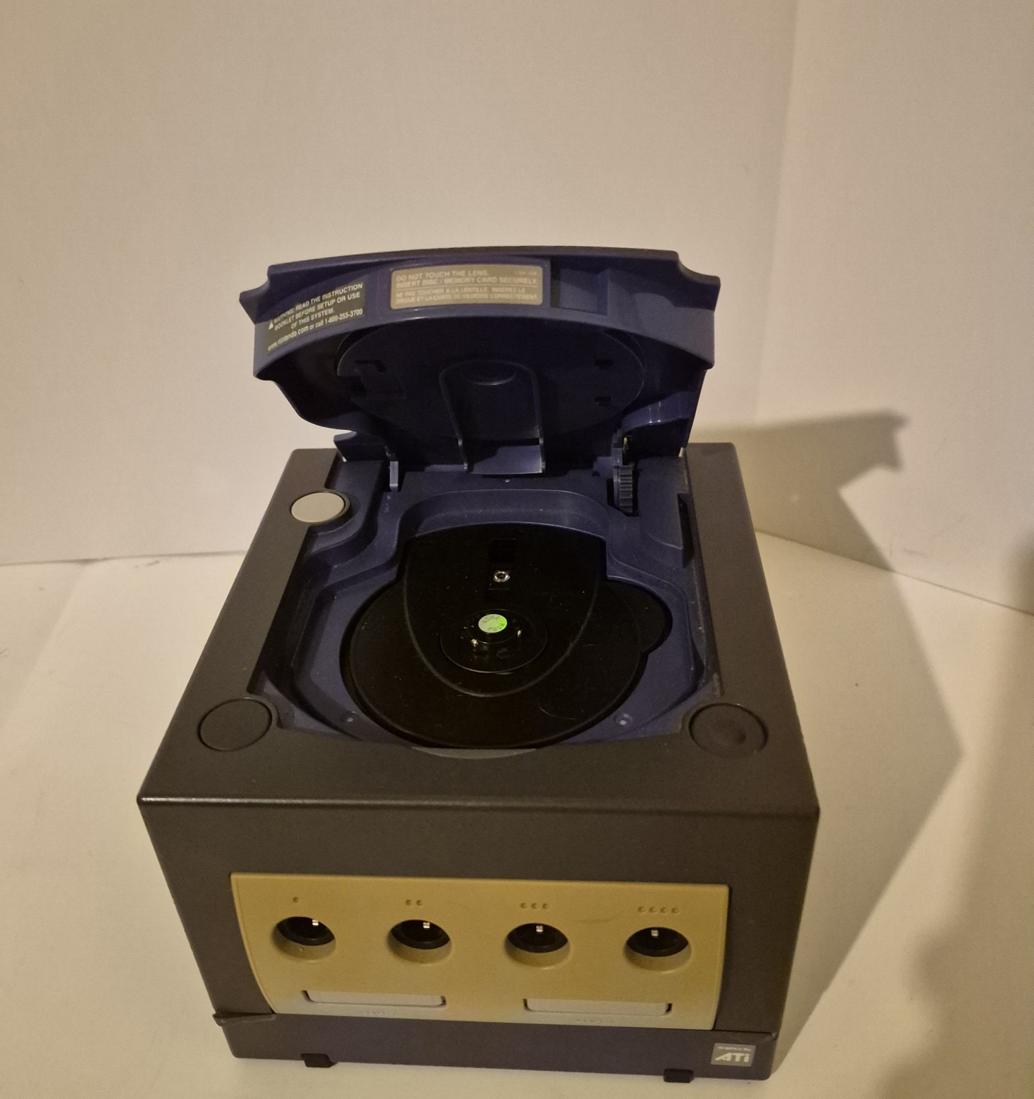 Nintendo GameCube Console Indigo DOL-001 (USA) Controller, Game & MC Bundle