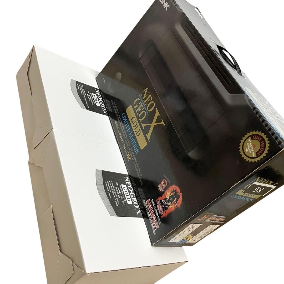 SNK NEO GEO X GOLD Console w/ Game Card Dock 62iqzdkc