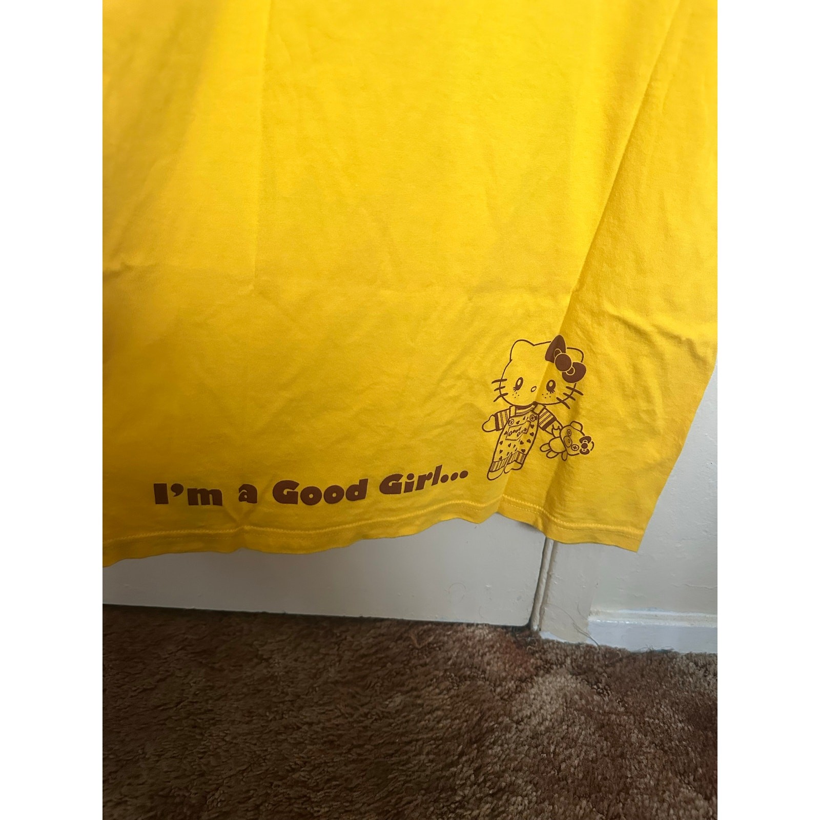 Universal Studios Japan Hello Kitty Chucky Graphic T Shirt Adult Size S Yellow
