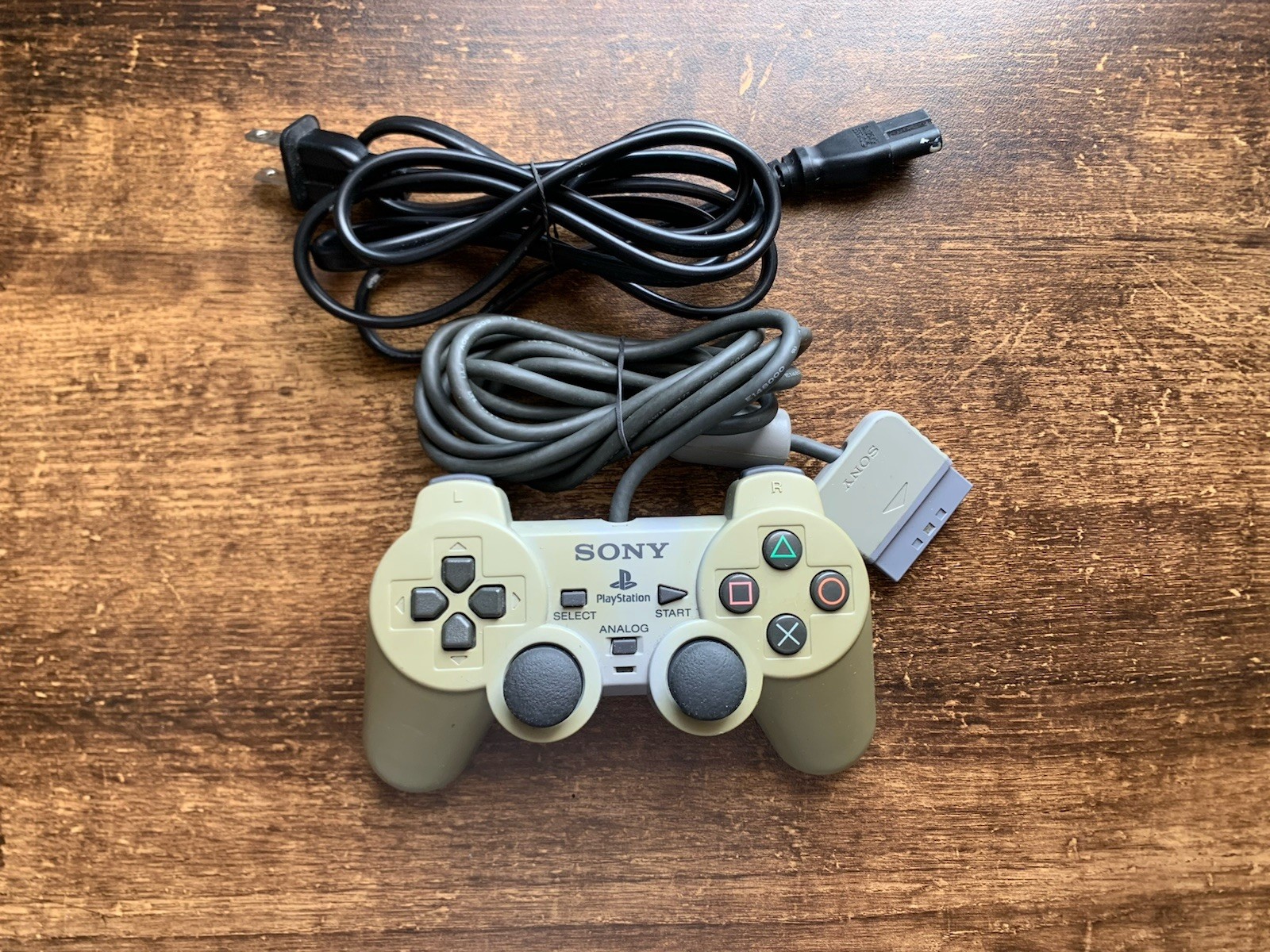 Sony PS2 SCPH-39001 Black Console w/ 2TB HDD (*DISC READER NOT WORKING*)