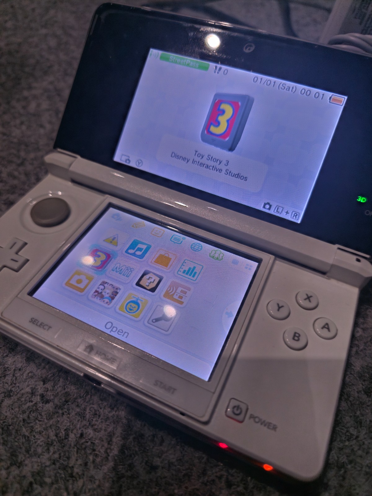 Nintendo 3DS Ice White CIB Bundle + Charger + Toy Story 3 + Box & Manuals Tested