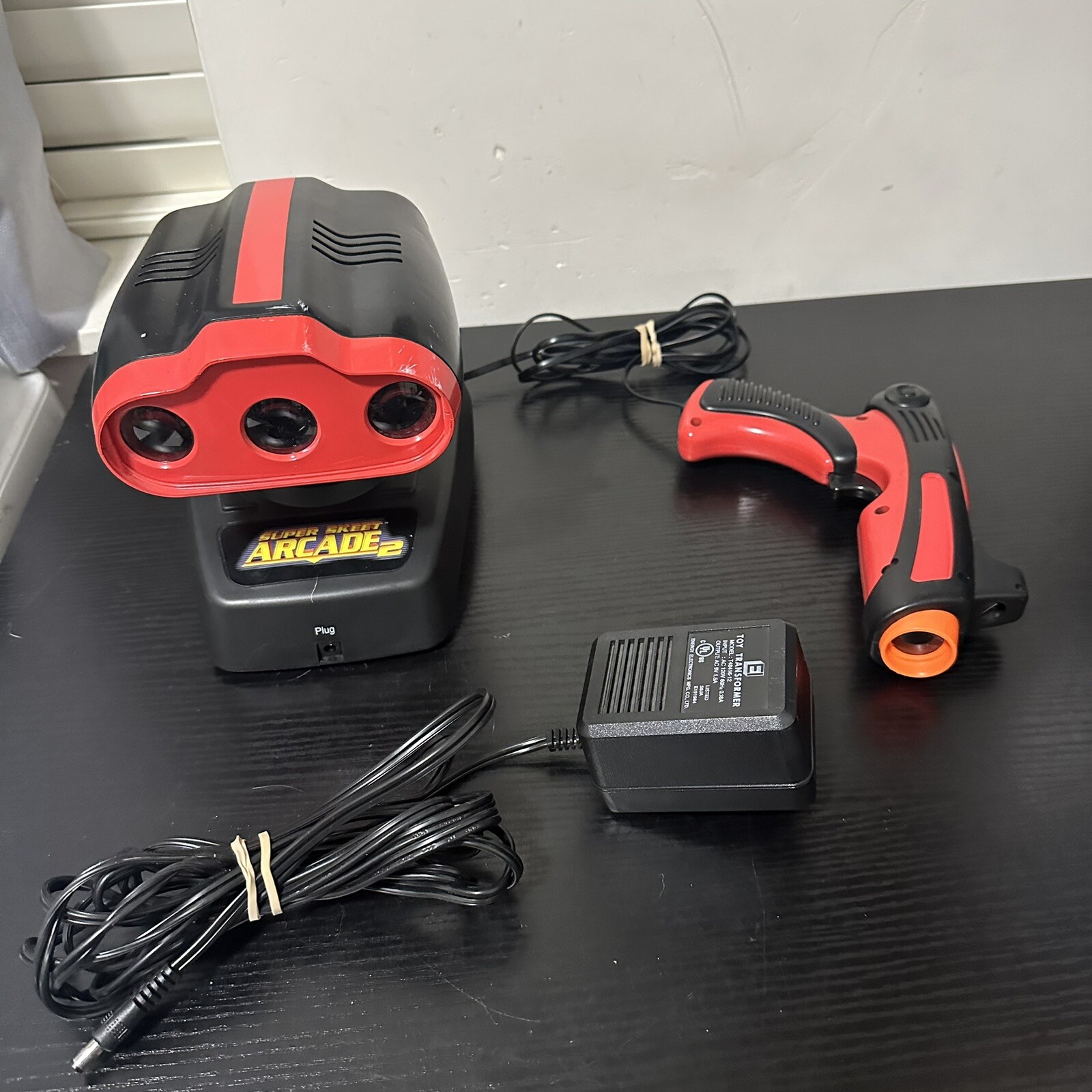 Super Skeet Arcade 2 – PARTS ONLY – With Power Cord & Gun Projector Shooting