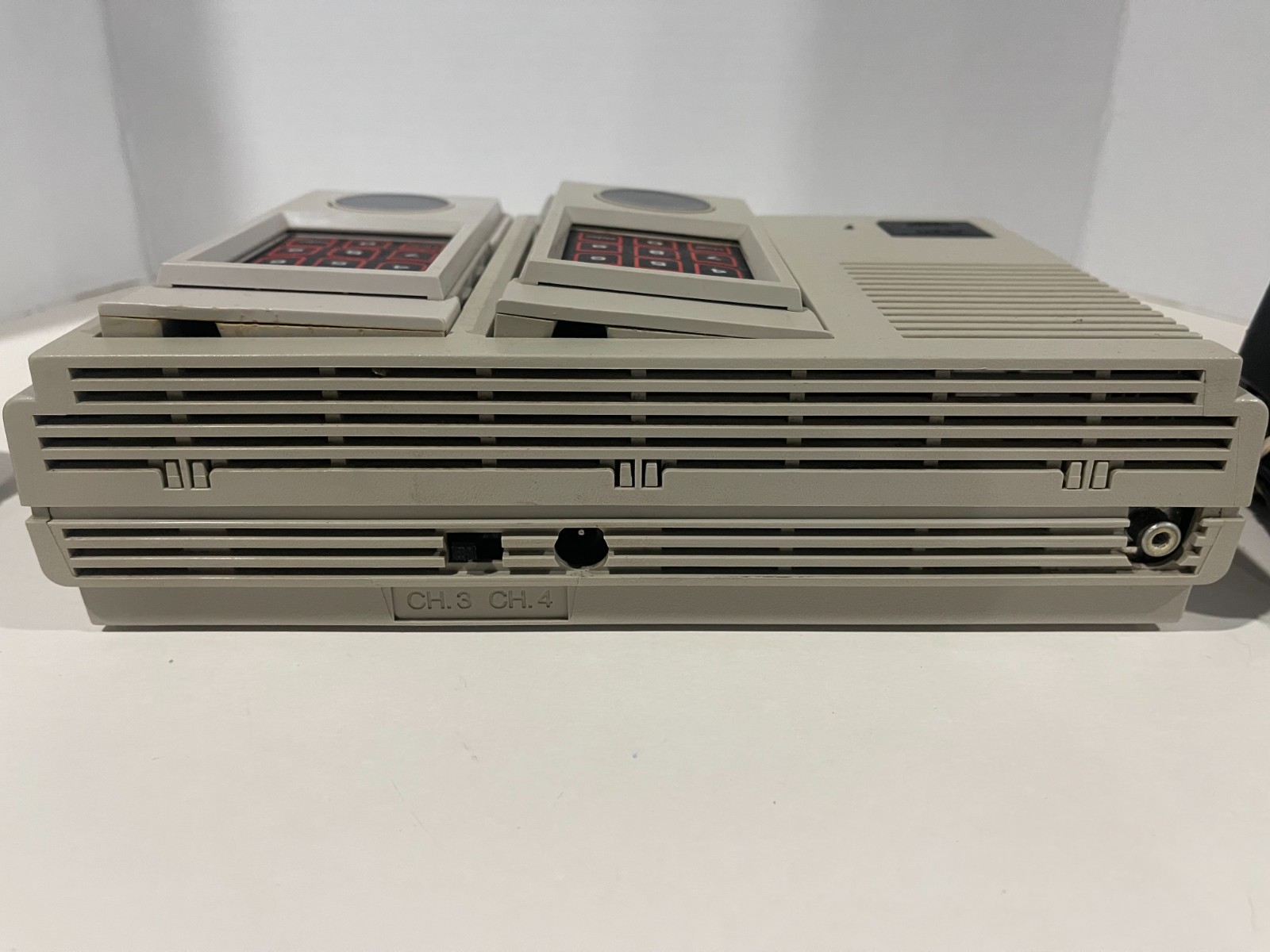 Mattel Intellivision 2 II Console & Controller Mattel w/ Power Tested/Working