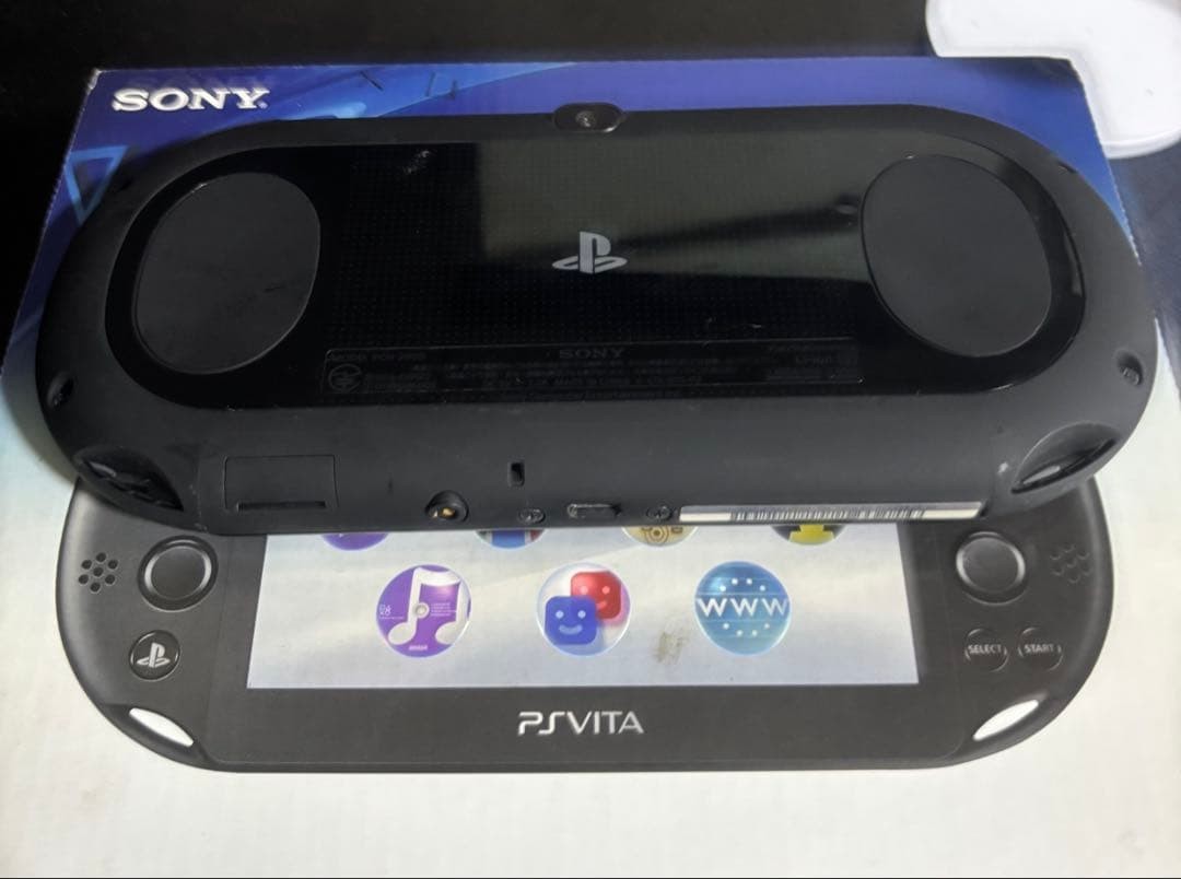 PSVITA Sony Playstationvita Pch-2000 Za11 Japan