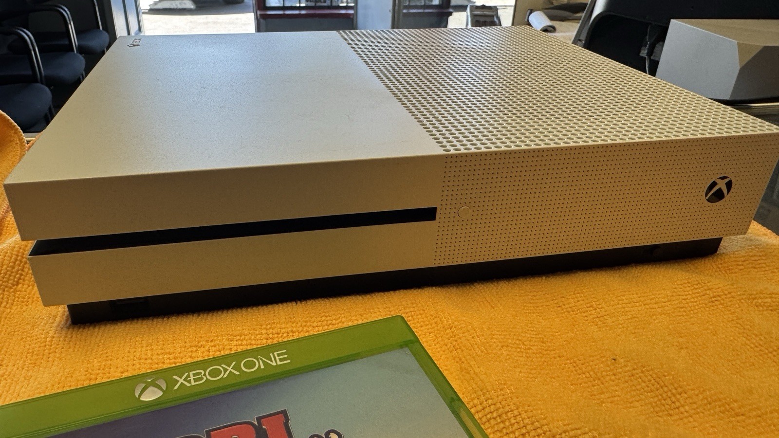 Xbox One S 365GB -wired & wireless controllers/batteries/charger/cords/4 Games