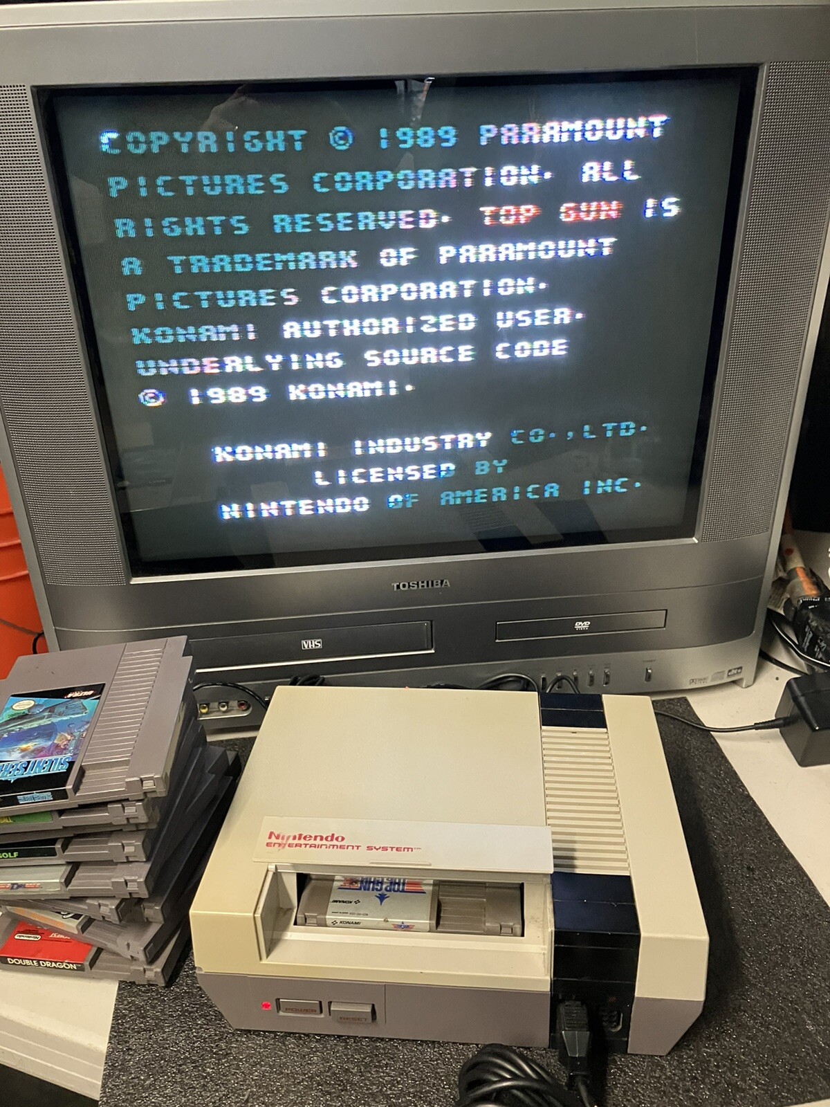 Nintendo NES Console System Bundle 10 Games 2 Controllers NEW PINS Mario Icarus