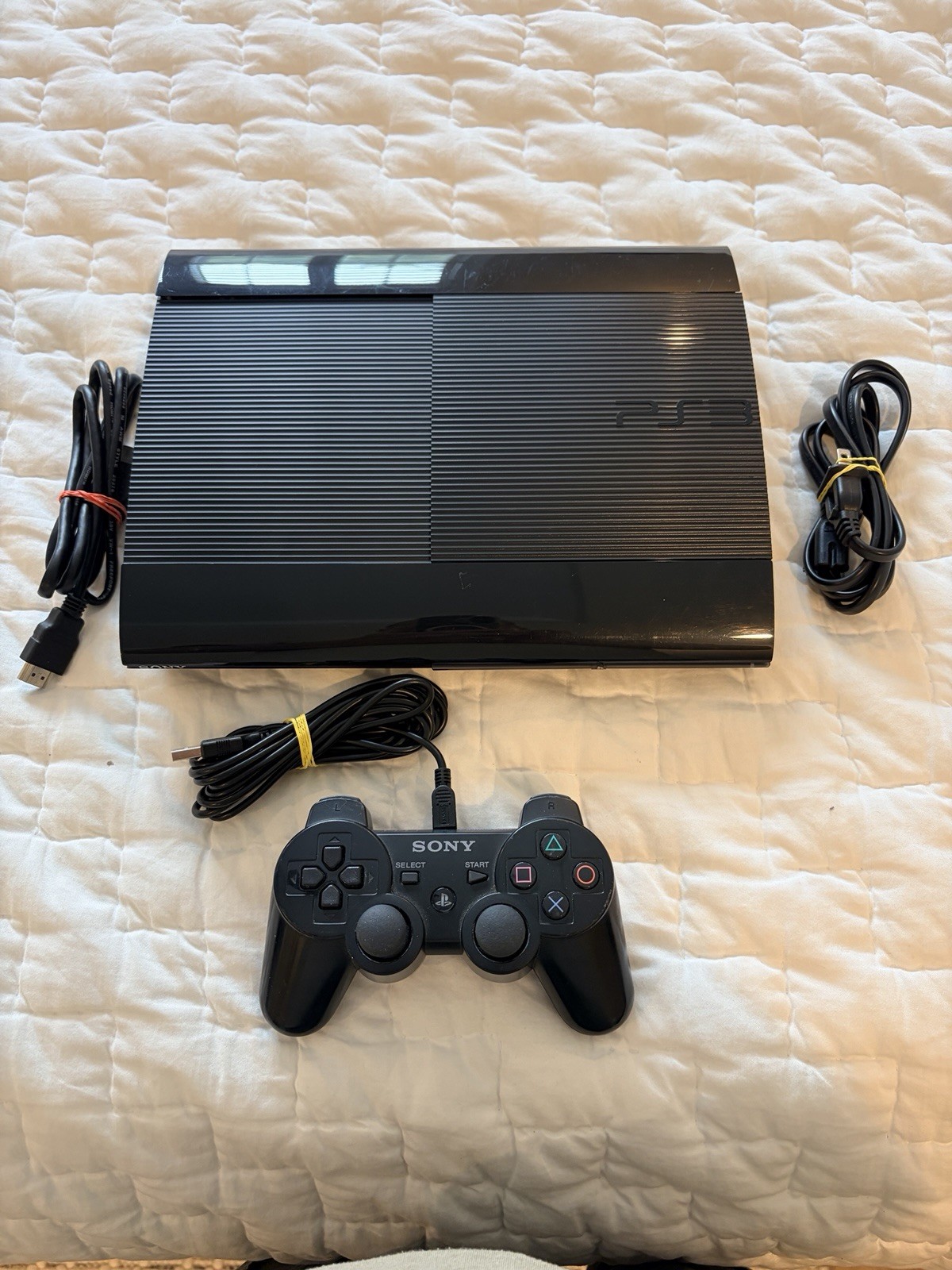 Sony PS3 Super Slim 250GB Console W/Controller Black Cech-4201b