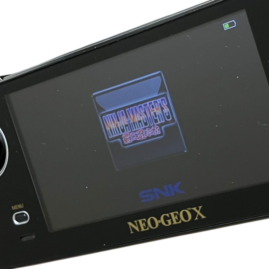 SNK NEO GEO X GOLD Console w/ Game Card Dock 62iqzdkc