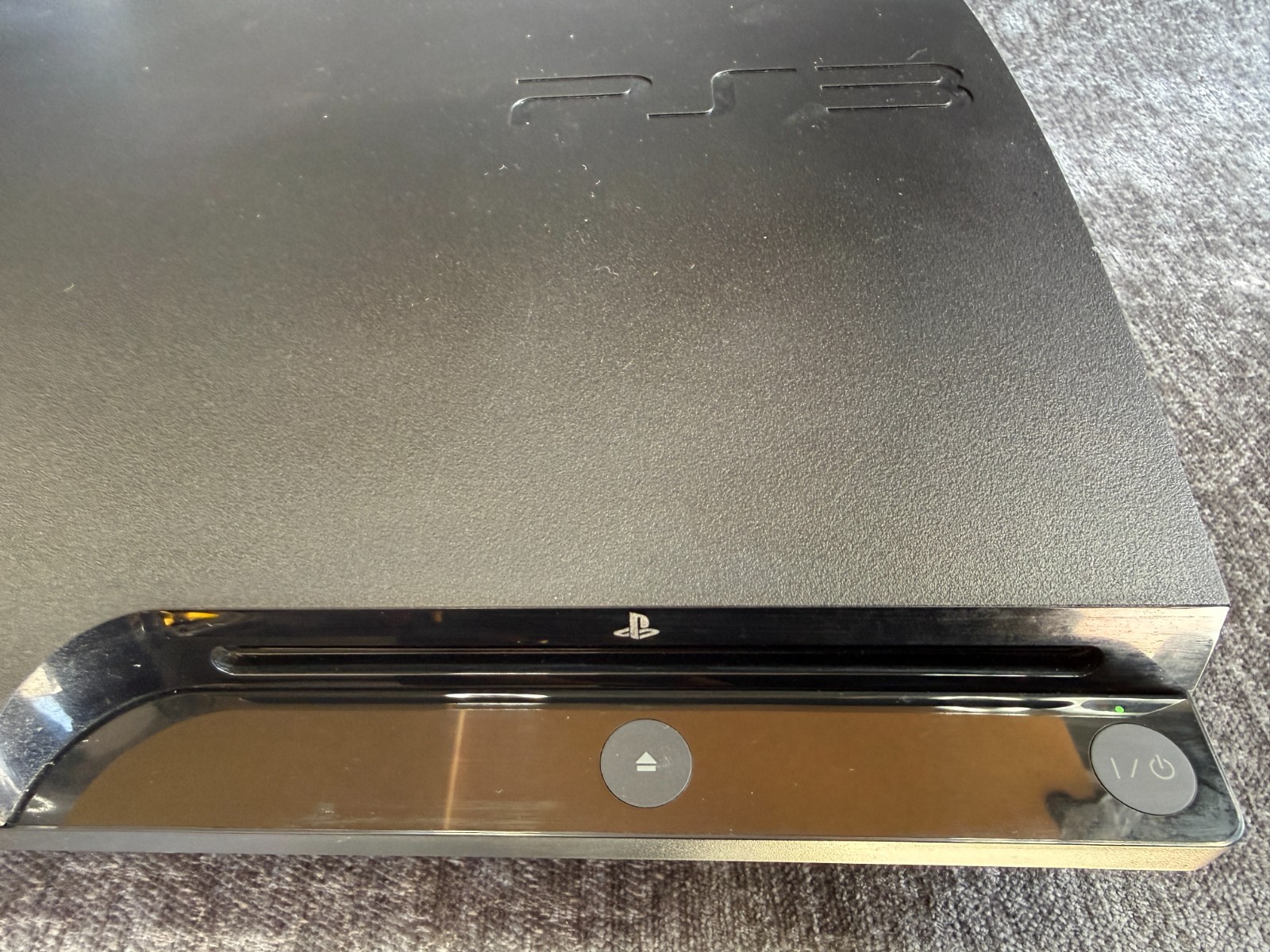 Sony PlayStation 3 PS3 Slim 320GB Console CECH-3001B – AS IS FOR PARTS Powers On