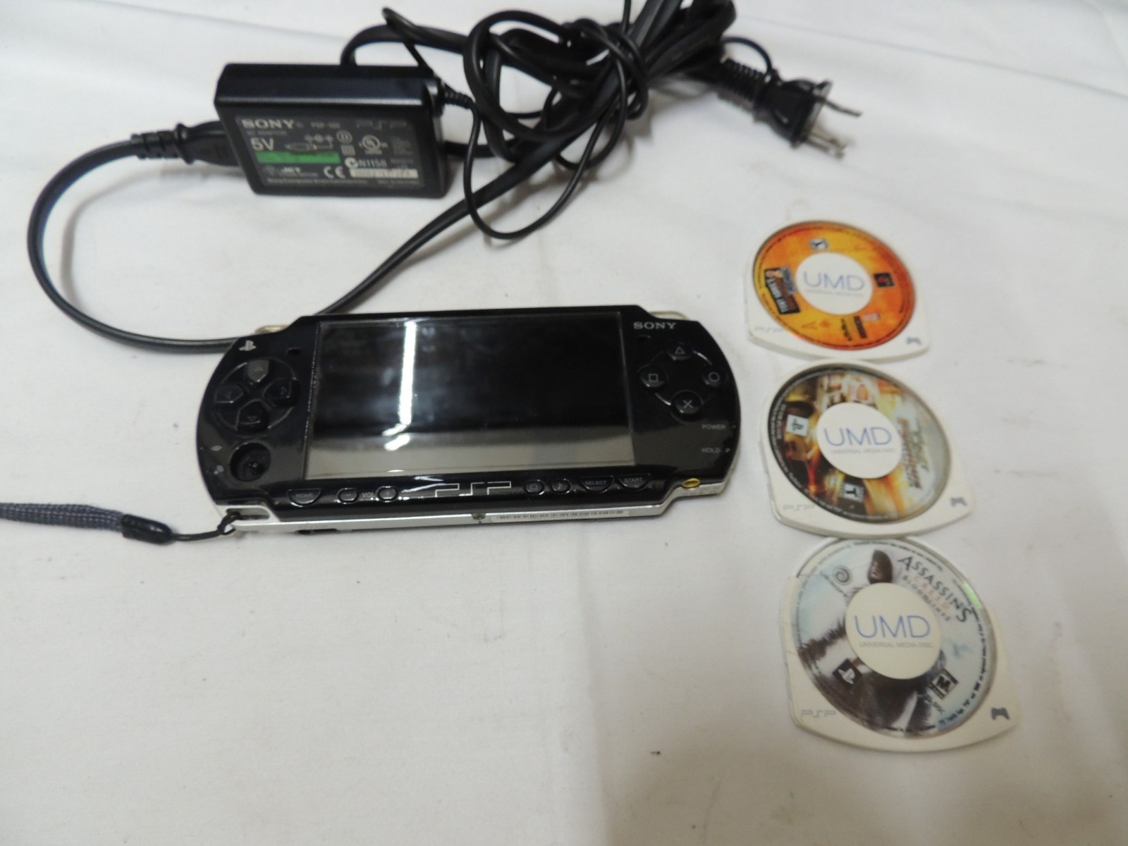 Sony PSP 2001 Black Console w/ 3 GAMES/ 4GB memory & charger NO BATTERY/ READ!!