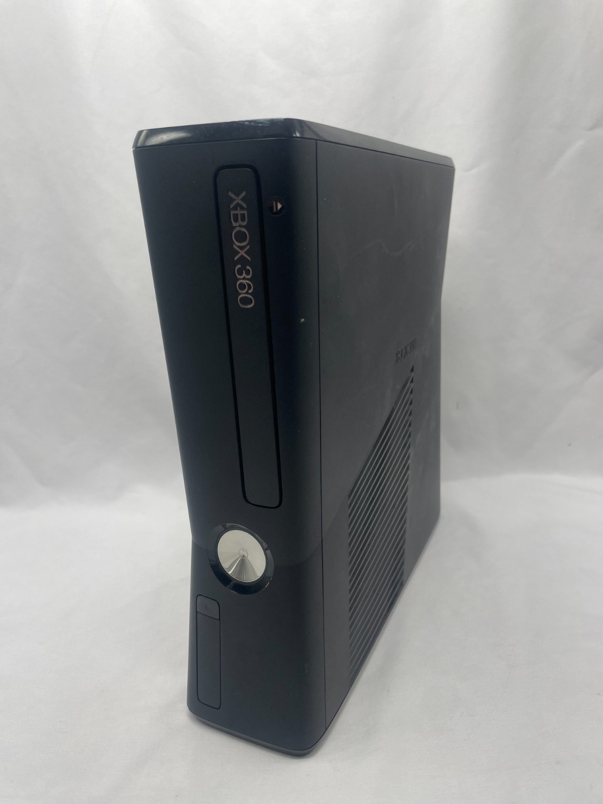 Microsoft Xbox 360 S 4GB Console Gaming System Black 1439