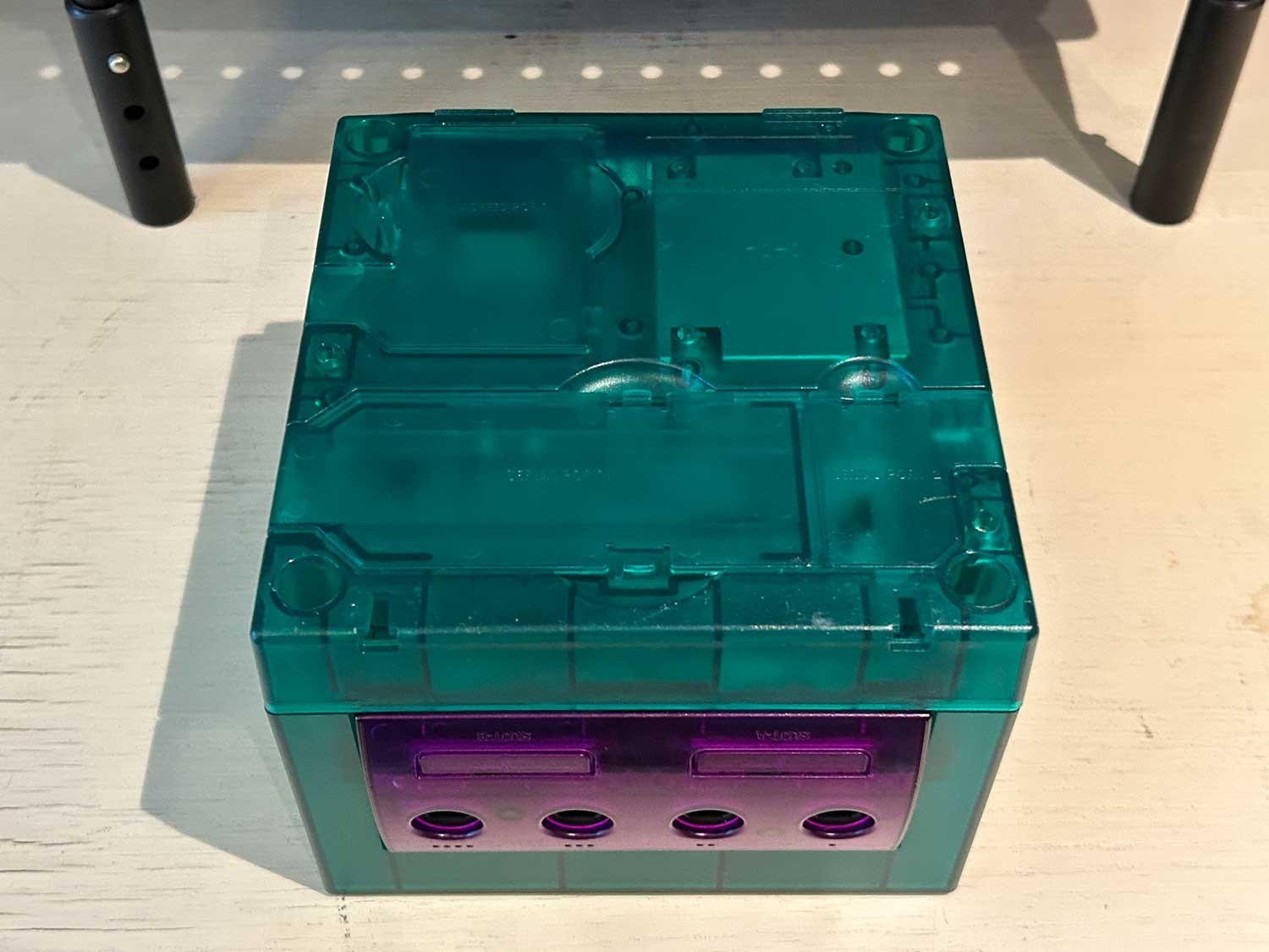 Nintendo GameCube DOL-001 Gaming System Lot – Reshelled Purple/Teal – 7 Games