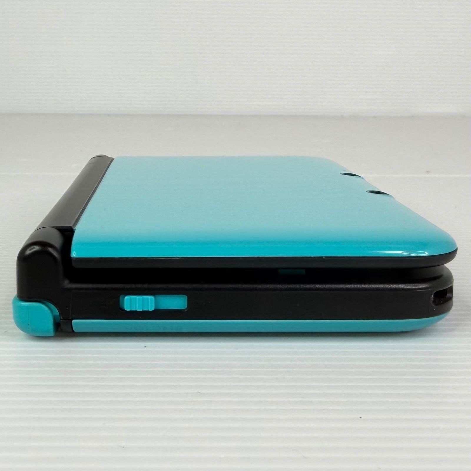 G0783 Nintendo 3DS LL Turquoise x Black