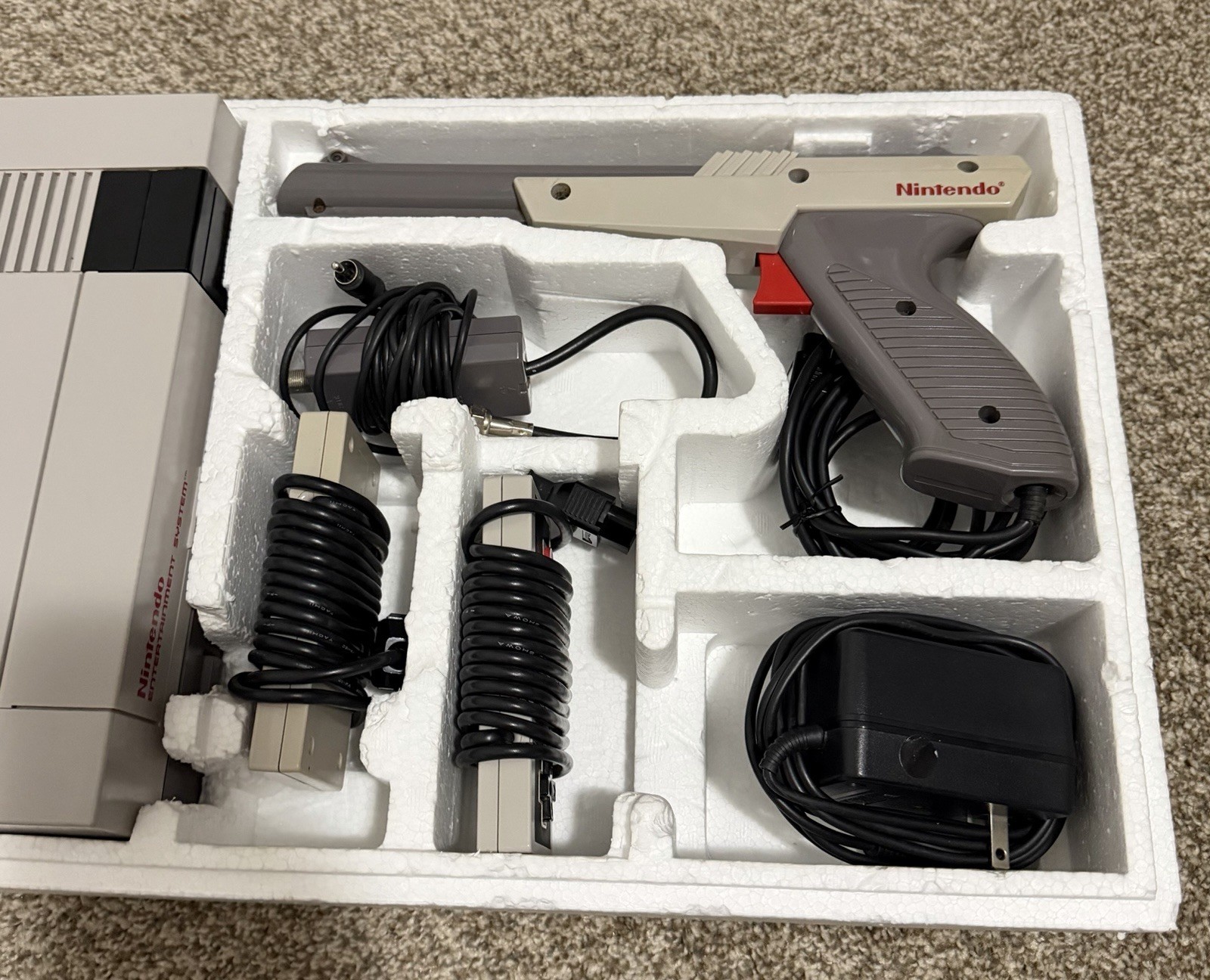 Original Nintendo NES Action Set System 100% CIB Complete Box NOT Working READ