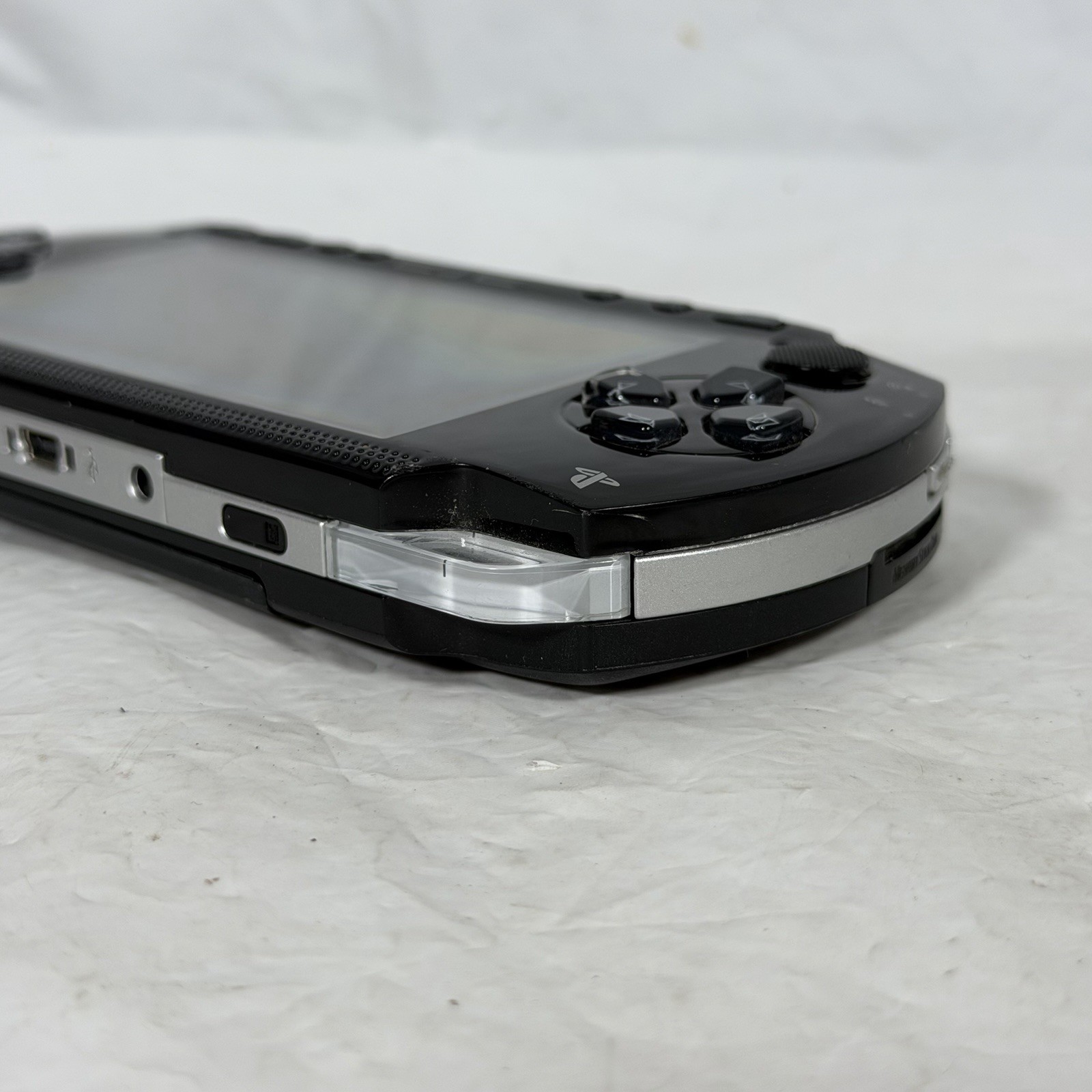 Sony PlayStation Portable (PSP)-1001 2 Games, Charger, And Accessories, Tested
