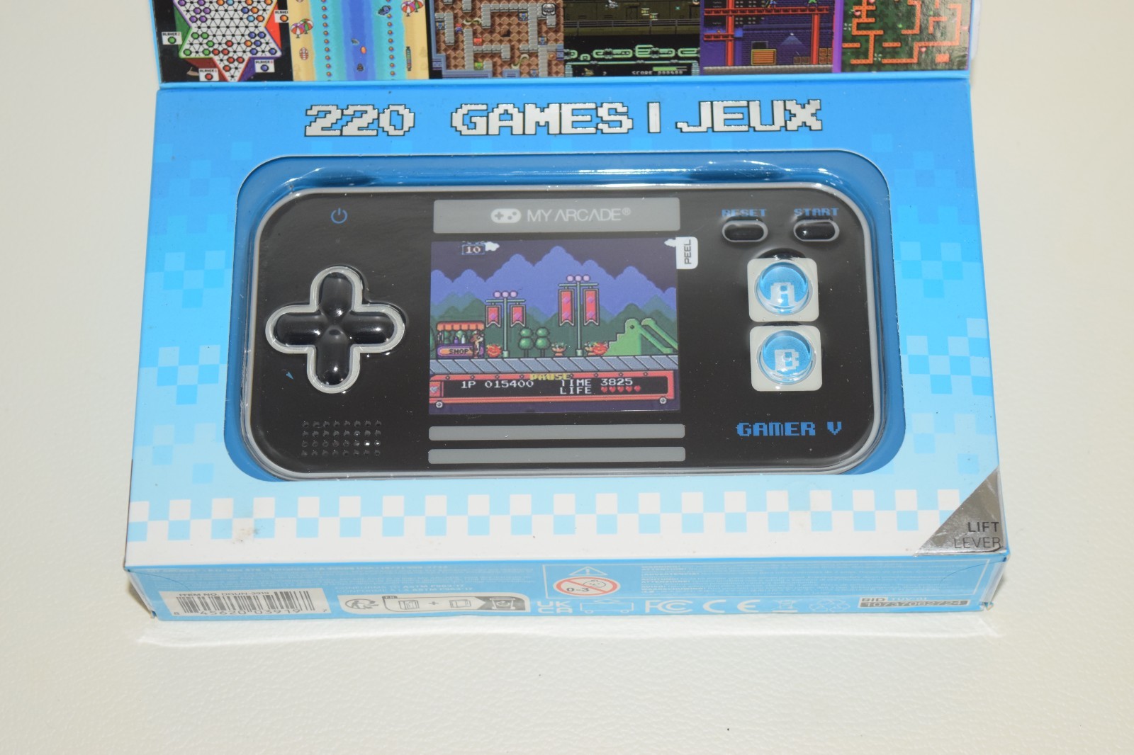My Arcade GAMER V CLASSIC Pocket Portable Gaming System 220 Retro Games New