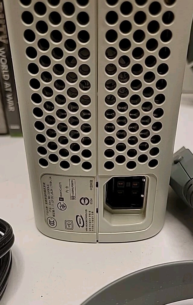 Microsoft Xbox 360 60GB HD Console, 2 Controllers & 8 Games + More.