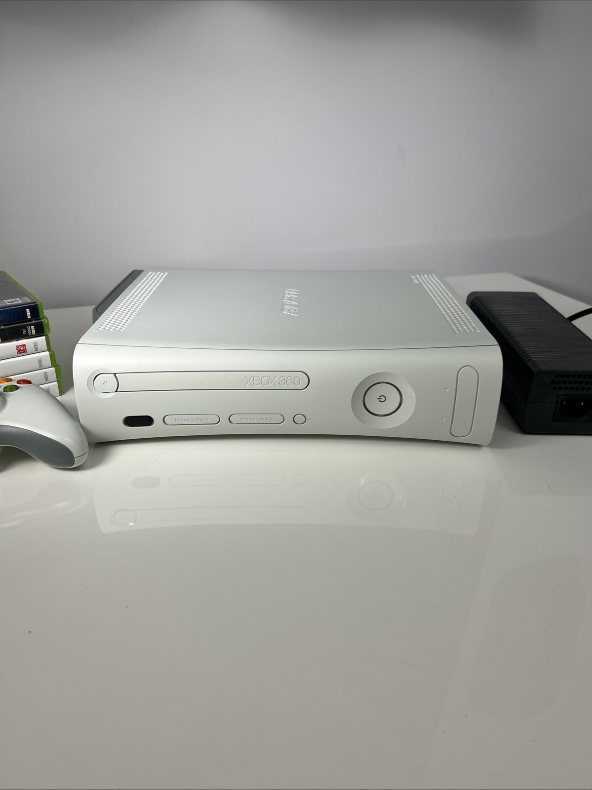 Microsoft Xbox 360 20GB White Console Serviced + 6 Games Controller HDMI Tested