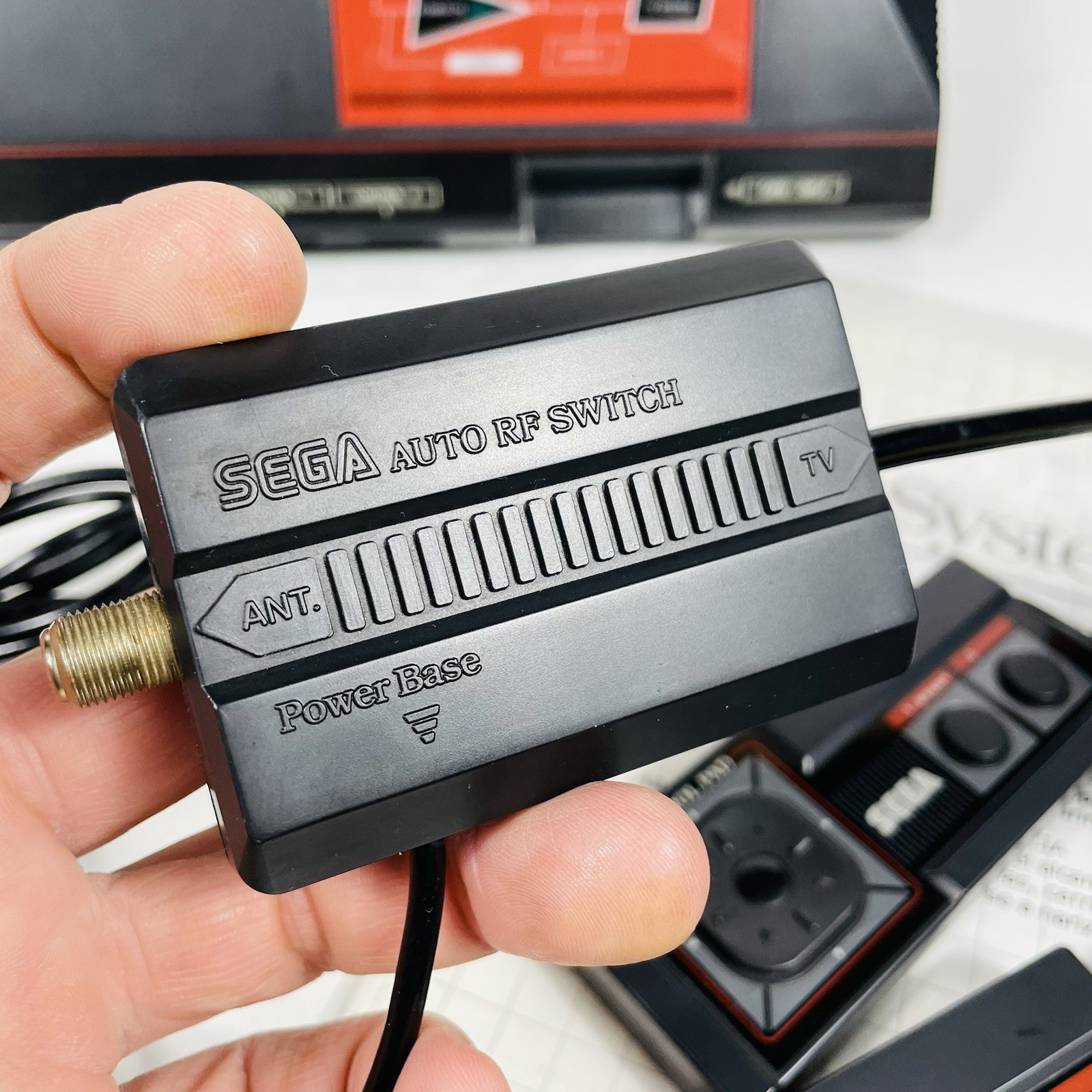 SEGA Master System Console, 2 Controllers, RF Switch, Power Supply and Game