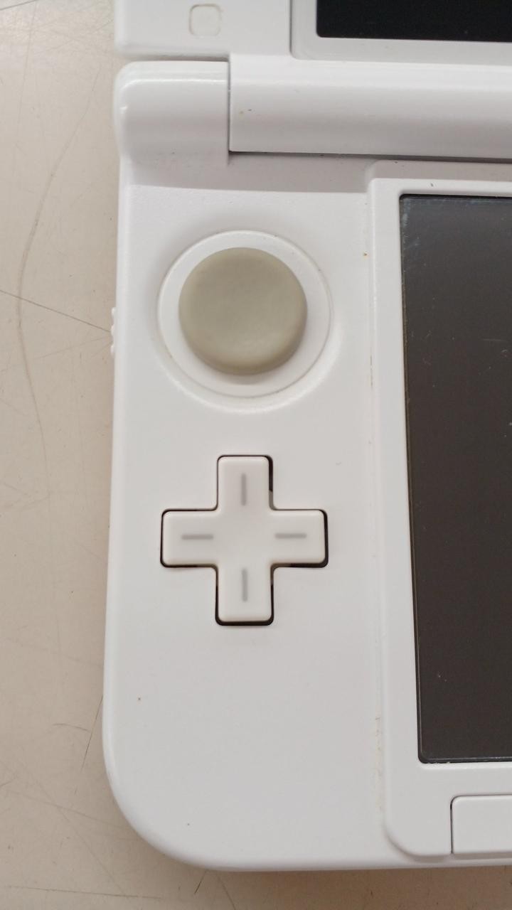 NINTENDO SPR-001 3DSLL