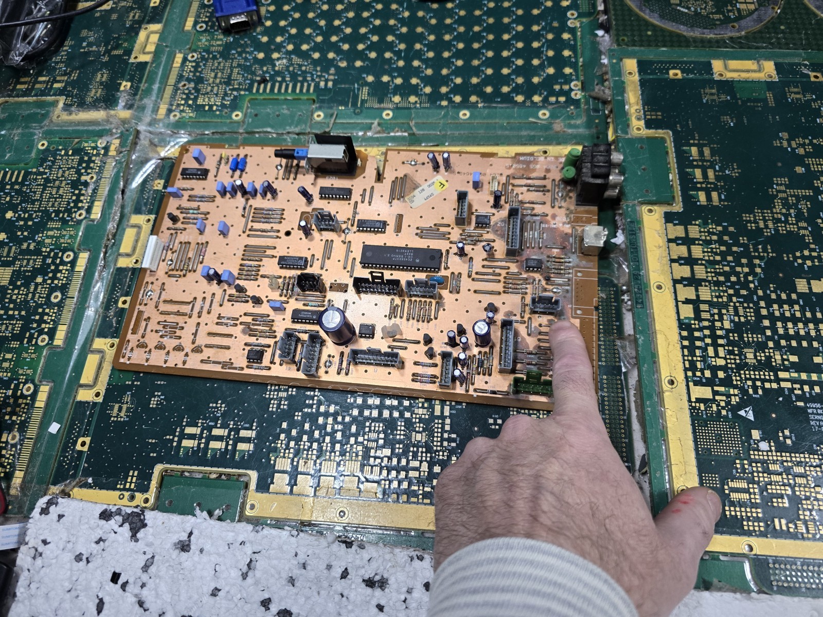 Philips CDI 910 EXACT CORROSION Motherboard-Not Tested-Intact-PARTS-READ ALL