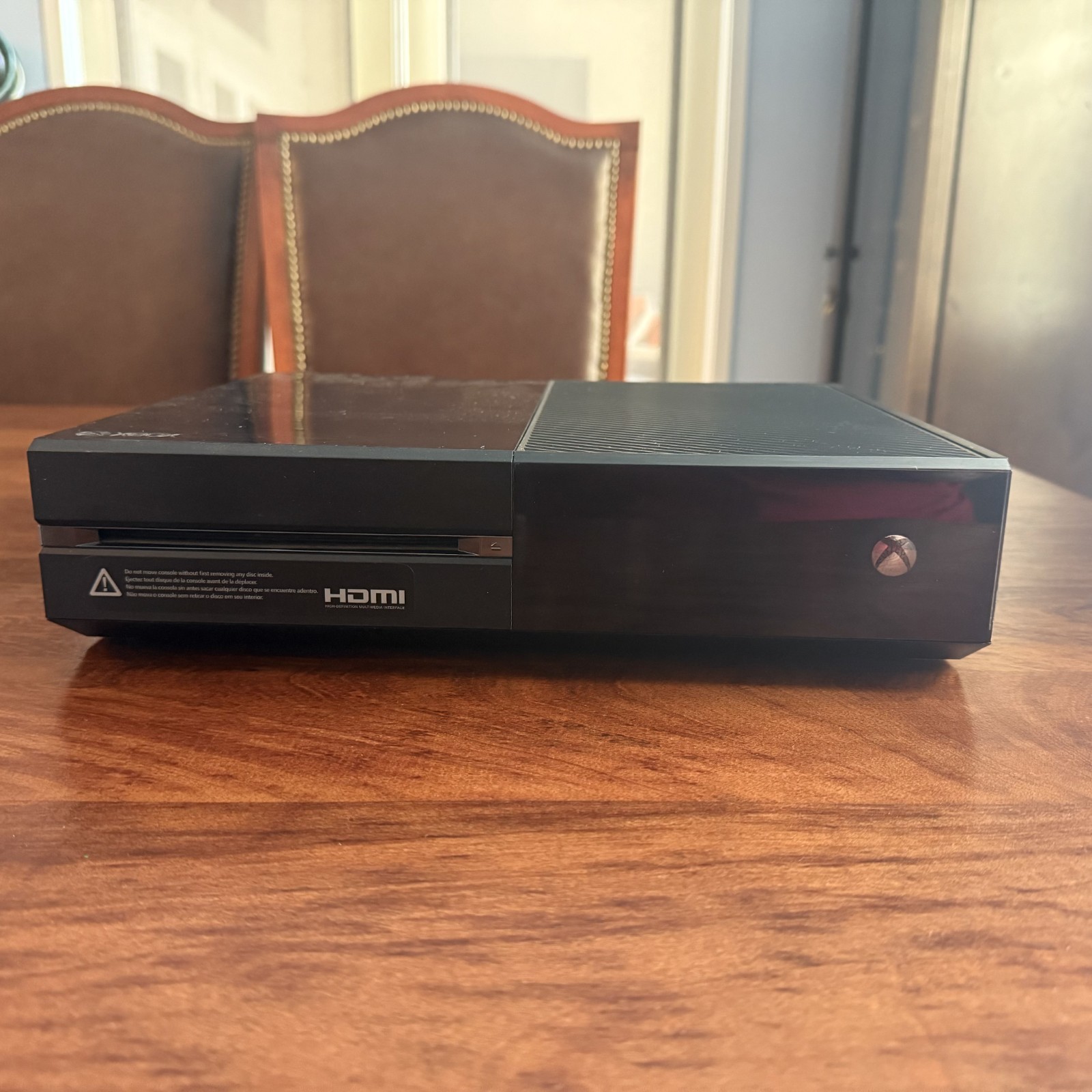 Microsoft Xbox One with Kinect (500GB) with 6 games and 3 controllers