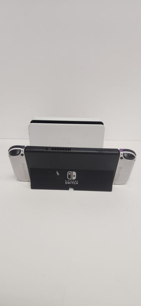 NINTENDO SWITCH HANDHELD – OLED – HEG-001 (P04025188)