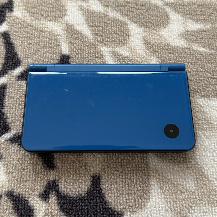 Nintendo DSi XL Blue Handheld System Touchscreen NTSC-U/C (US/CA) UTL-001