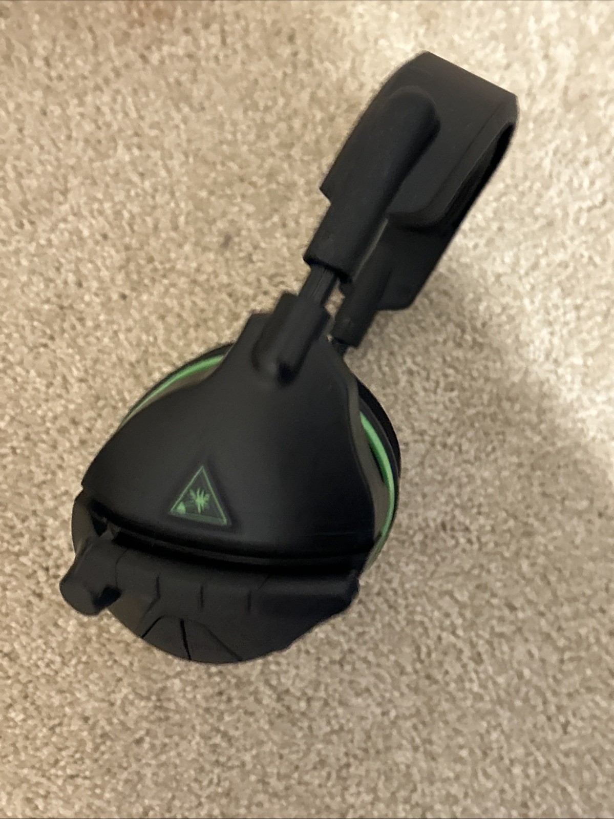 Xbox One 1540 w/ 2 Wireless Controllers, Afterglow Wired, Turtle Beach 600