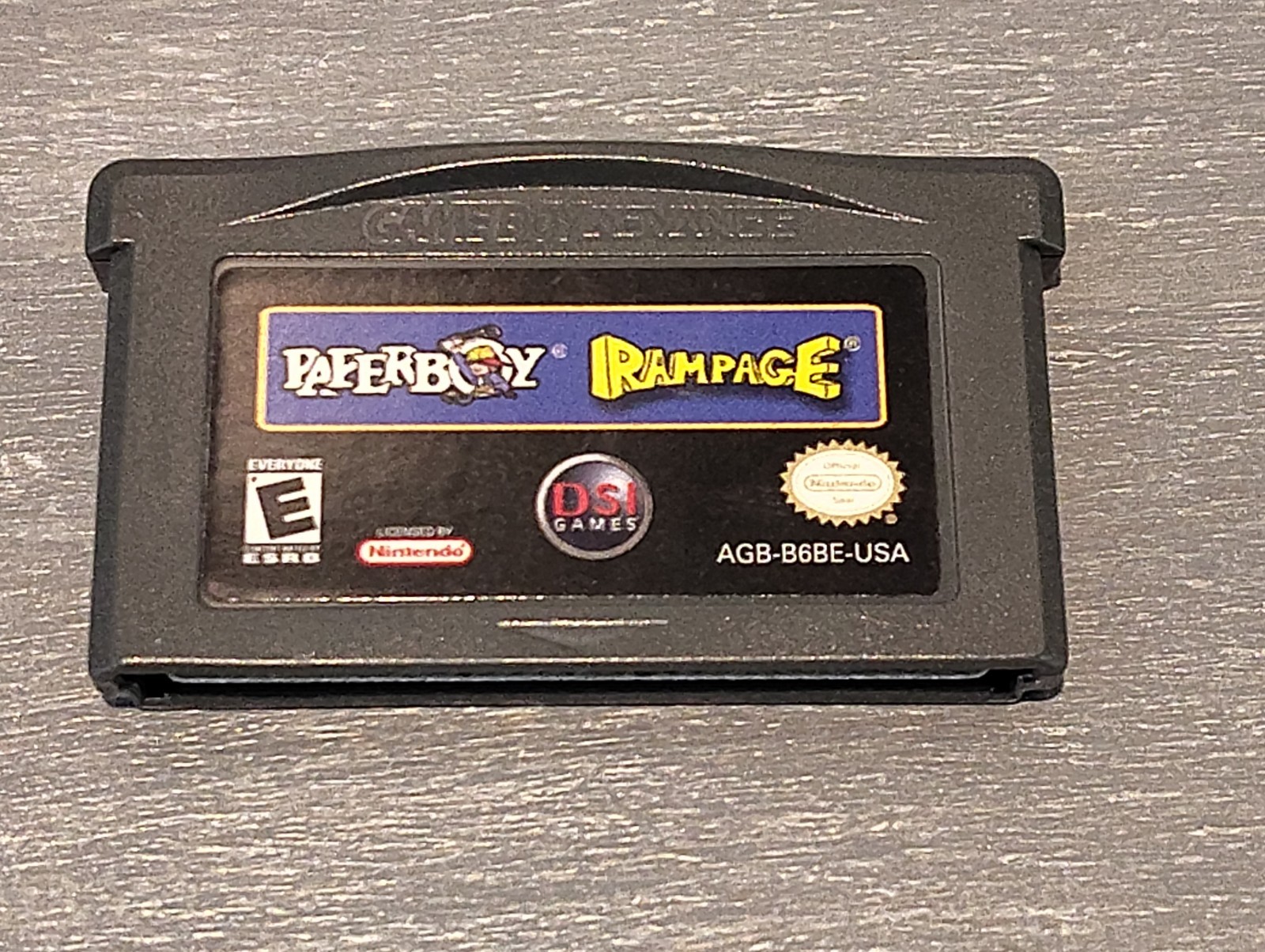 GAME BOY ADVANCE WHITE CONSOLE COMPLETE CIB Authentic Tested/Region Free