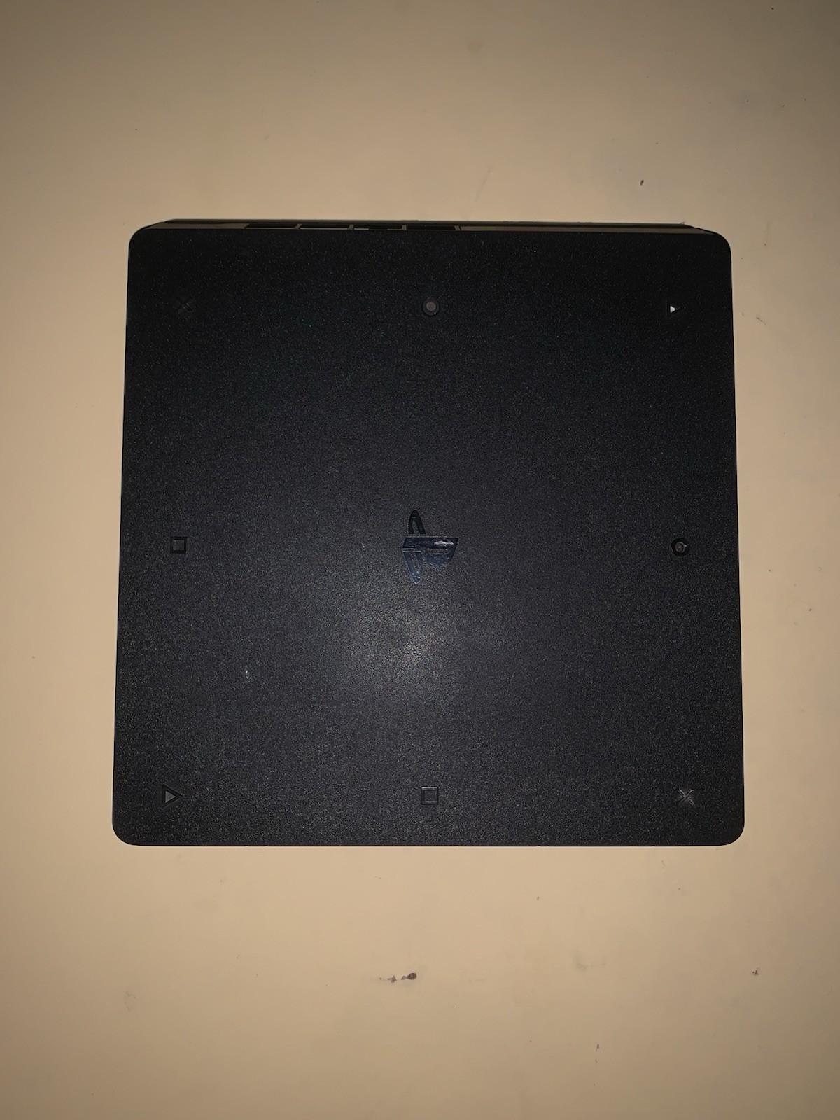 Sony PlayStation 4 Slim Black Home Console HDMI USB-A Ethernet AUX Connectivity