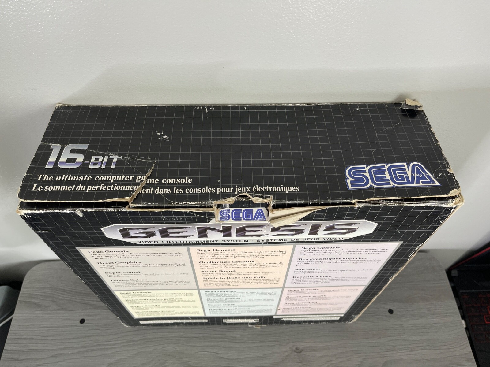 Sega Genesis Console 16-Bit MK-1601-22 W/ Original Box – Early Print Box TESTED