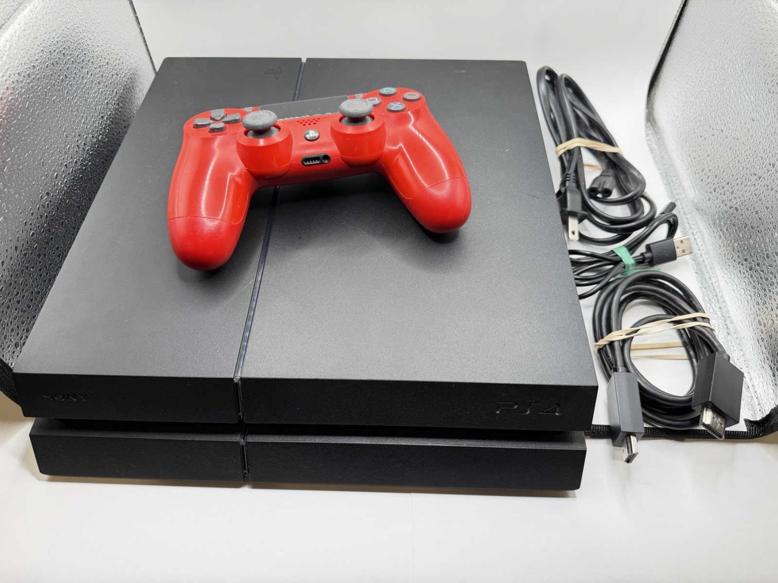 Sony PlayStation 4 PS4 Console And VR Bundle, Charging Stand All Cables Included